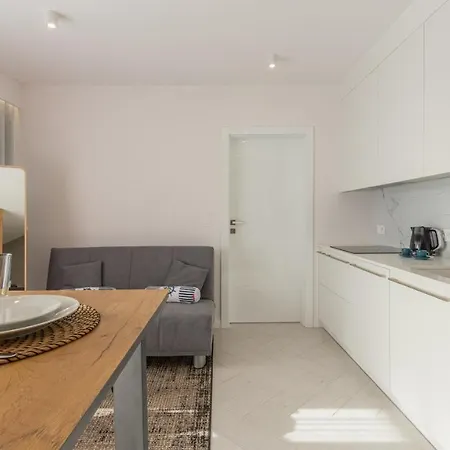 Апартаменты Sea&lake, Sun & Snow