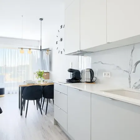 Sea&lake, Sun & Snow Мельно