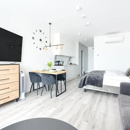 Sea&lake, Sun & Snow Апартаменты *