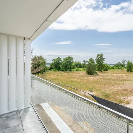 Sea&lake, Sun & Snow Апартаменты *