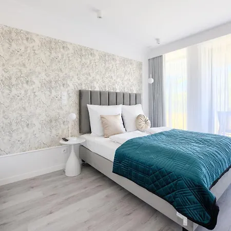 Апартаменты Sea&lake, Sun & Snow *