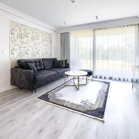 Sea&lake, Sun & Snow Апартаменты *